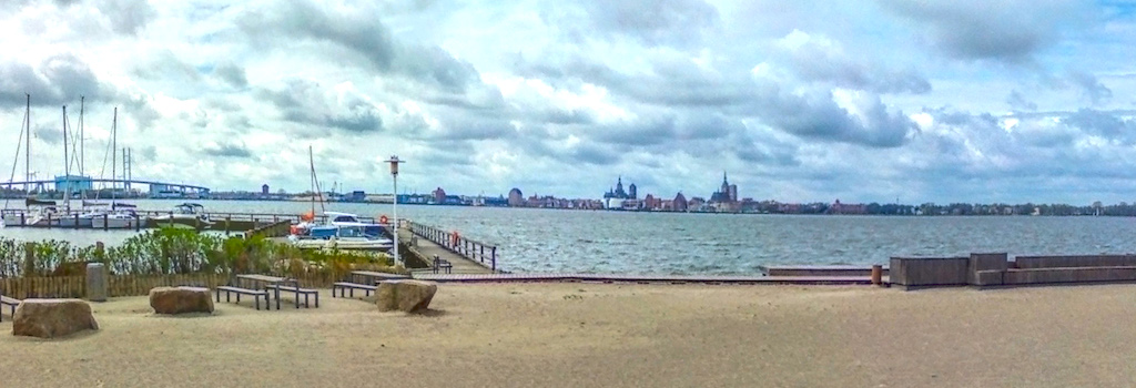 Panoramansicht über den Strelasund von Altefähr aus 